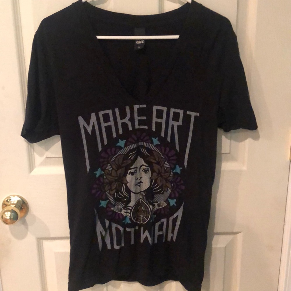 Make art not war tee